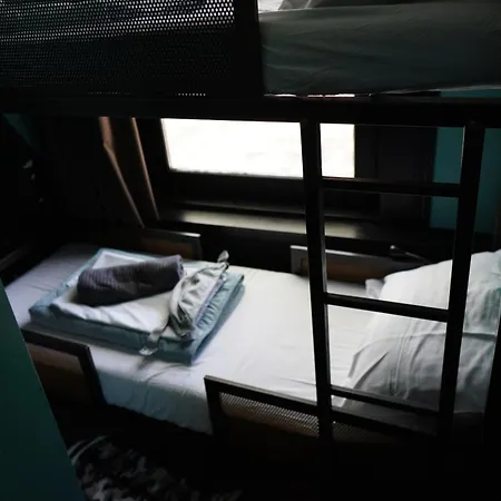 Onefam Amstel Hostel