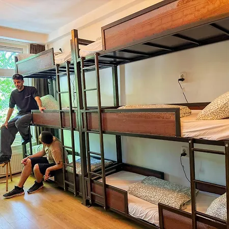 Hostel Onefam Amstel *