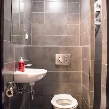 Onefam Amstel * Amesterdão