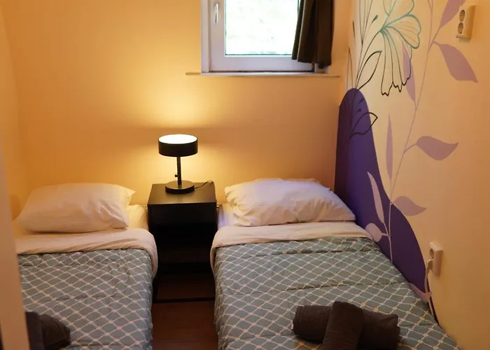 Onefam Amstel 호스텔 *