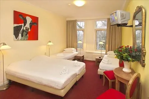 Onefam Amstel Hostal