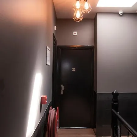 Hostal Onefam Amstel