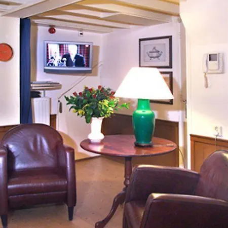 Sarphati Hostel *