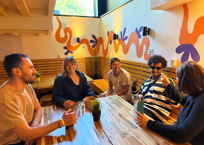 Onefam Amstel Хостел *