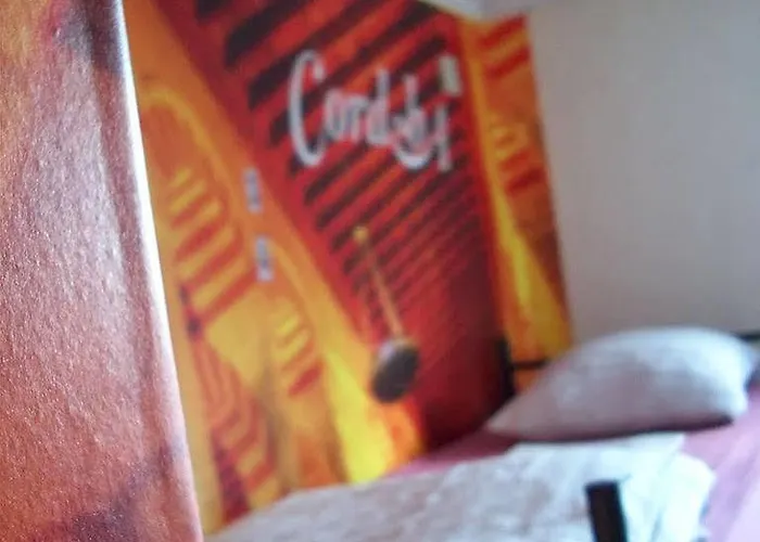 Хостел Onefam Amstel *